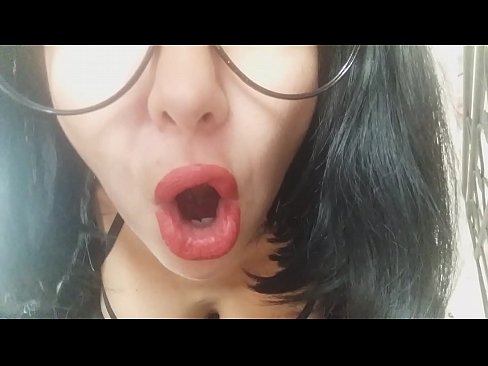 ❤️ ליב, דיין שטיף מאמע וועט דיך היינט נישט לאזן גיין אין שול... איך דארף דיך צופיל... פאַקינג ביי אונדז ❌️❤